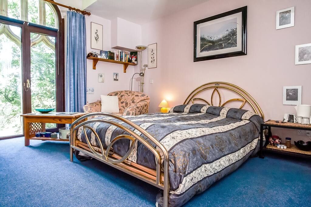 lovely twin/double in a church!